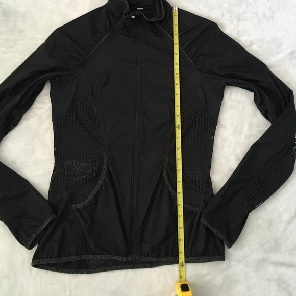 Lululemon Mesh Back Full Zip light weight Women’s Black Jacket Size 4 - Picture 7 of 10